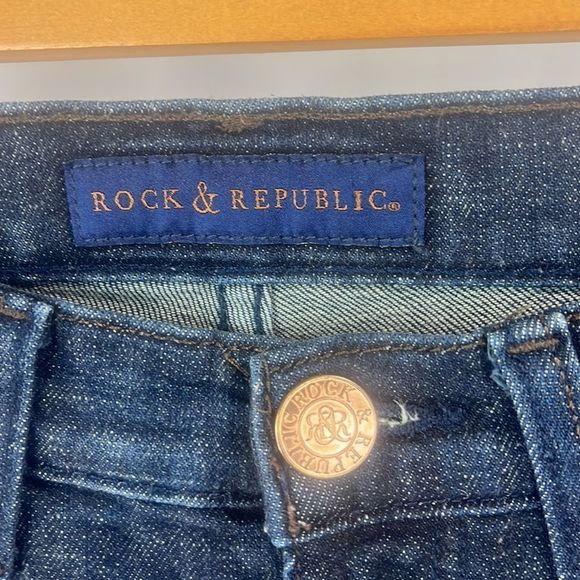 Rock & Republic Dark Wash Flared Jeans - Picture 3 of 8